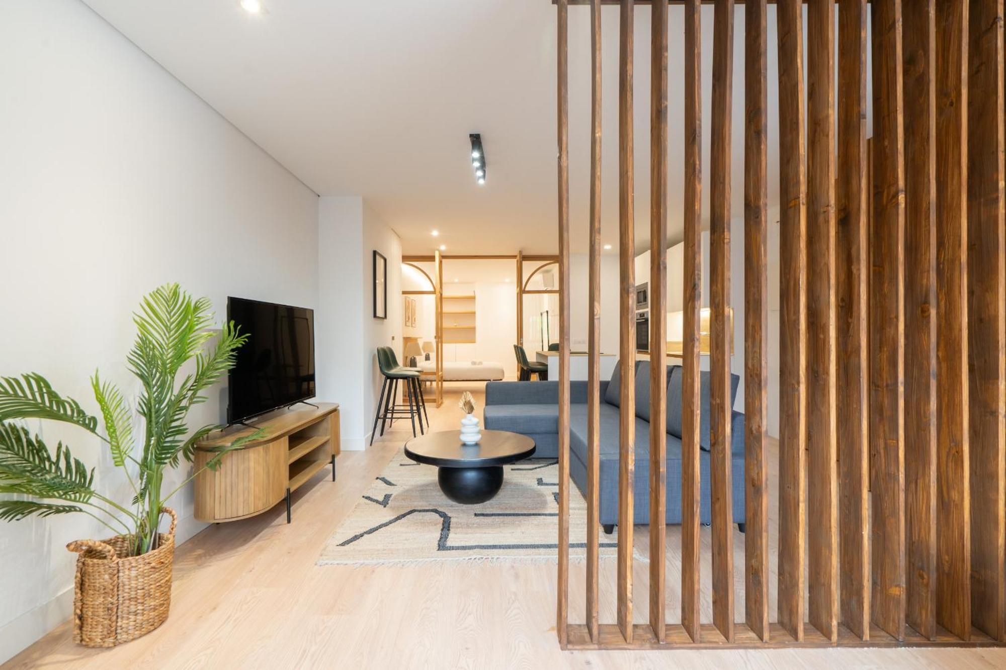 Apartamento Reformado Para 6 Personas En Plena Gran Via Alquiler Temporal Madrid Kültér fotó